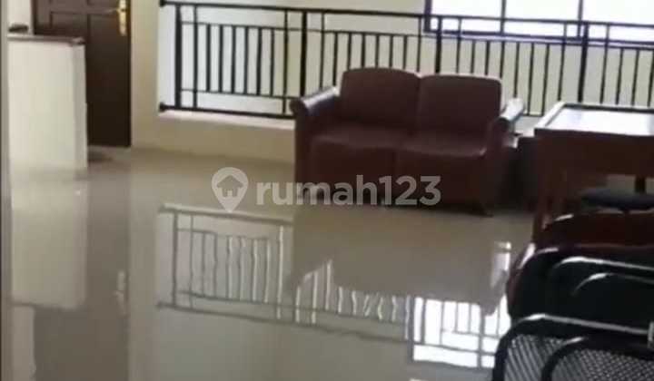 Disewakan Rumah Hoek 225m² Ada 6 Kamar Di Citra 3