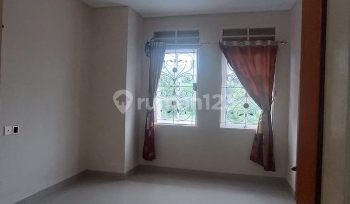 Dijual Rumah Hadap Timur Di Mutiara Taman Palem 2