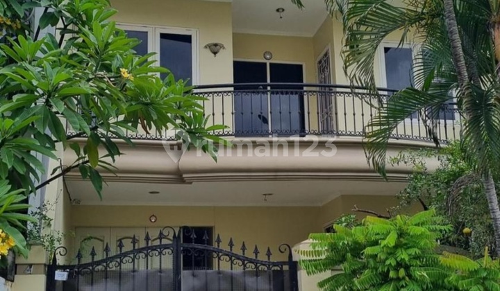 Dijual Rumah Semi Furnish & Blok Favorit Di Kebon Jeruk Intercon Dijual Rumah Semi Furnish & Blok Favorit Di Kebon Jeruk Intercon