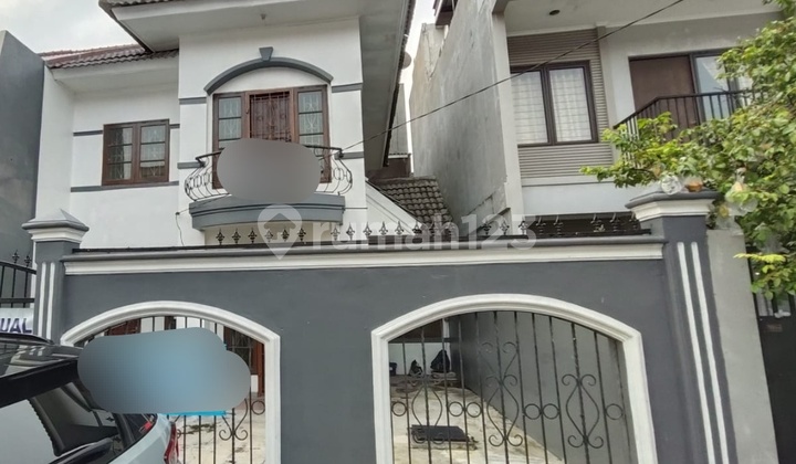 Dijual Rumah Siap Huni Row Jalan Lebar di Taman Palem