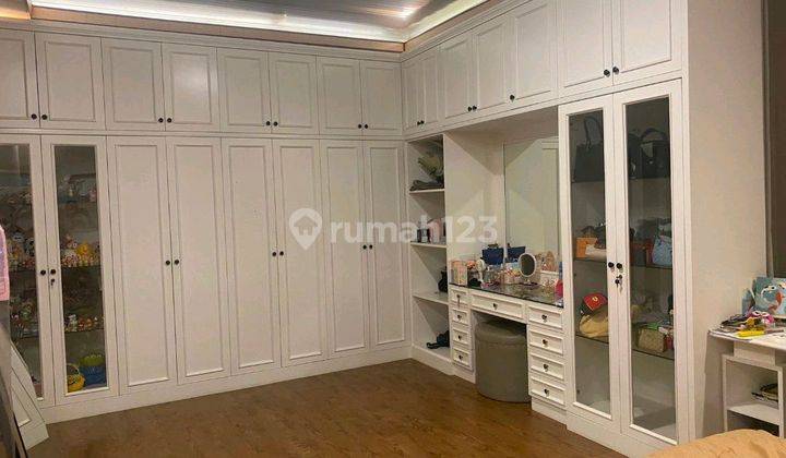 Disewakan Rumah Hoek Full Furnished Lengkap (luas 254m²) Di Citra 3 Jakbar 1