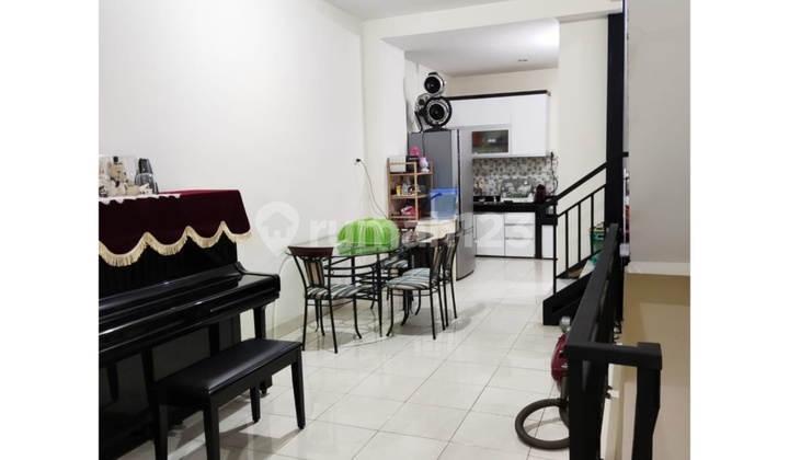 Dijual Ruko 3 Lantai Posisi Bagus Hadap Pasar Laris Di Palm Avenue 1 Tamsur 5 Dijual Ruko 3 Lantai Posisi Bagus Hadap Pasar Laris Di Palm Avenue 1 Tamsur 5