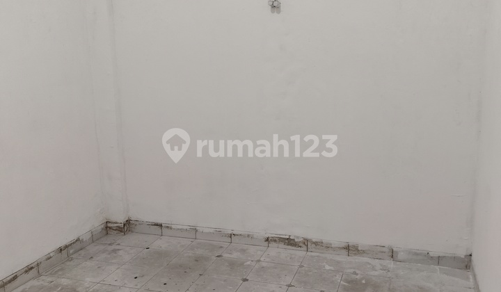 For Rent: 2.5-Story Shop House in Permata Palem 2