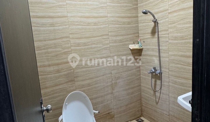 Dijual Rumah 3 Lantai Minimalis Di Park Residence Taman Surya 2