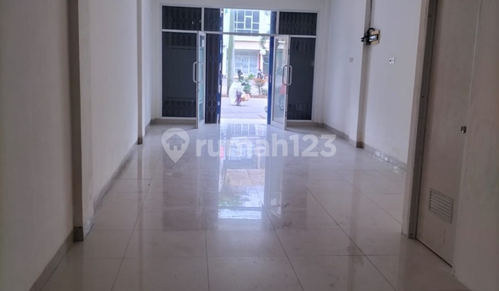 For Rent 4-Story Shop House Boulevard in Taman Surya 2
