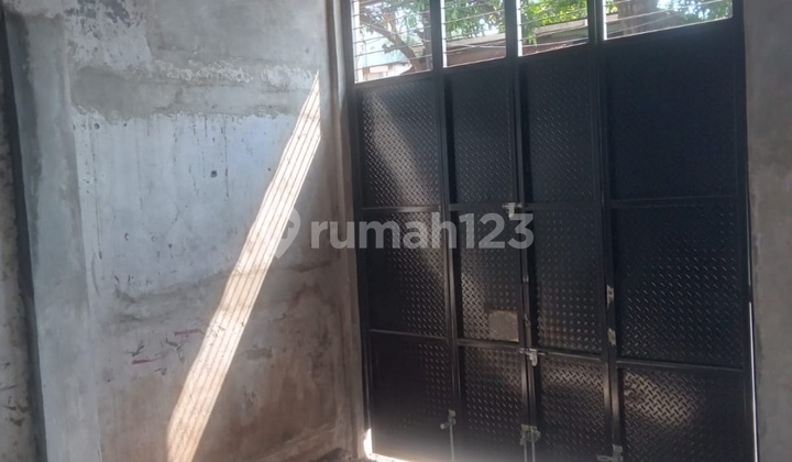 Disewakan Gudang Kamal Row Jalan Lebar Disewakan Gudang Kamal Row Jalan Lebar