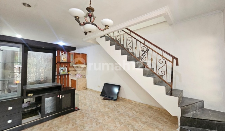 Dijual Rumah Bagus Di Taman Palem