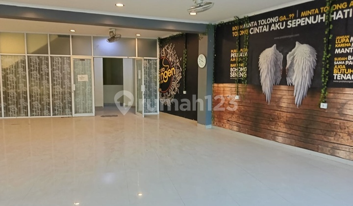 Disewakan Ruko Gandeng 3.5 Lantai di Daan Mogot Baru Kalideres