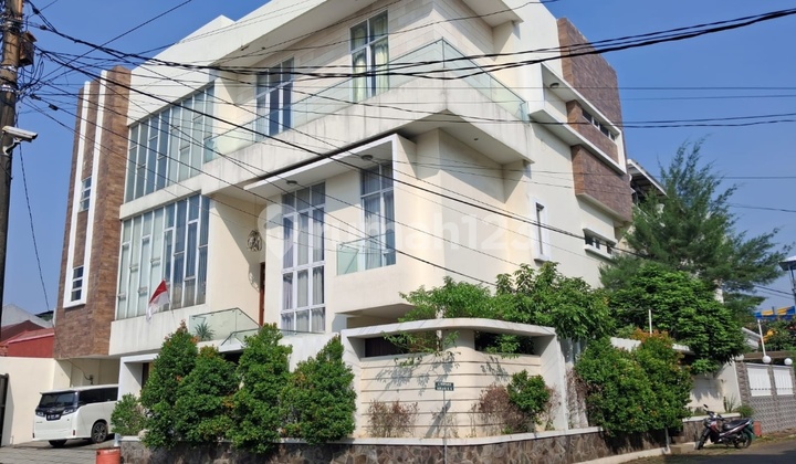 For Sale 3.5 Story Corner House In Citra 2