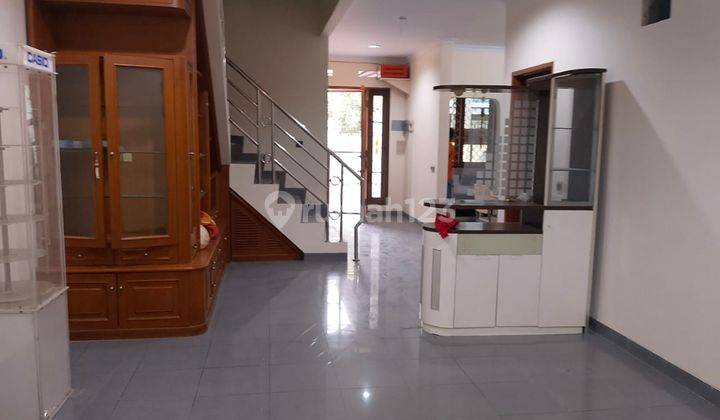 Disewakan Rumah Bagus Row Jalan Lebar Ada Ac 3 + Water Heater Di Taman Surya 5 1