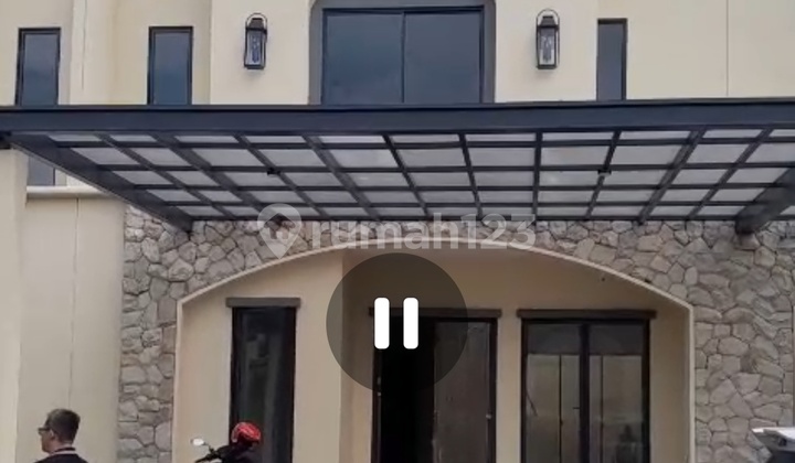 Disewakan Rumah Baru 3 Lantai Malta di Citra 8 Disewakan Rumah Baru 3 Lantai Malta di Citra 8