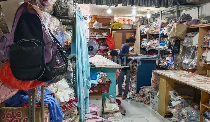 For Sale 3-Storey Shop House in Permata Palem For Sale 3-Storey Shop House in Permata Palem