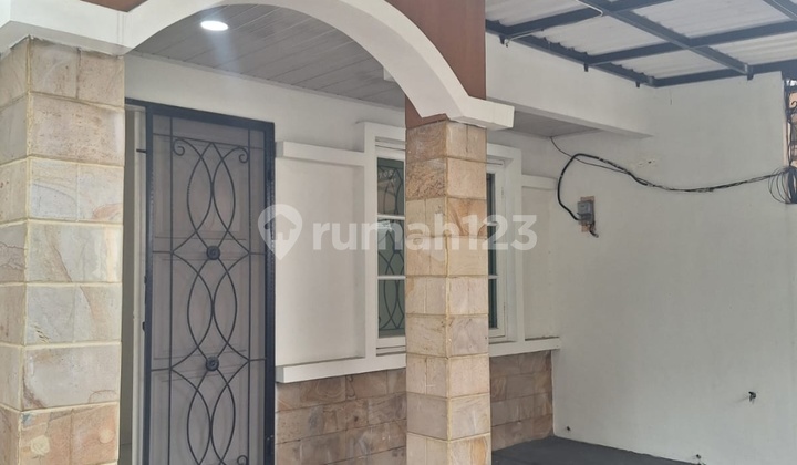 Disewakan Rumah Rapii Di Daan Mogot Baru 1