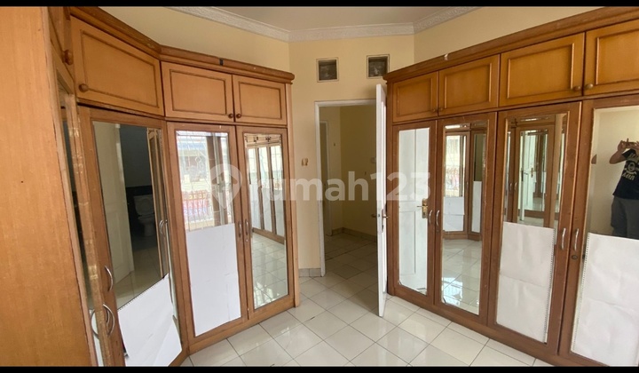 For Rent Nice House in Taman Palem 2