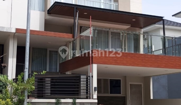 Dijual Rumah Minimalis Full Furnish 2.5 Lantai Di Citra 8