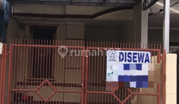 Disewakan Rumah Taman Palem