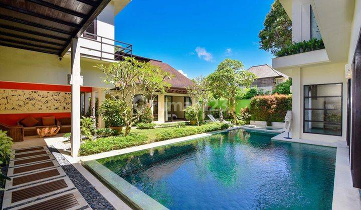 Villa 2 lantai  beachside di Jln pantai mertasari sanur 2