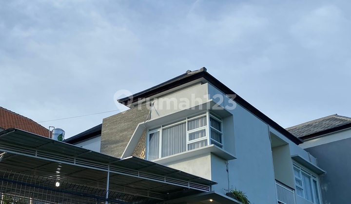 Rumah semi villa di Jln padonan tibubeneng 3