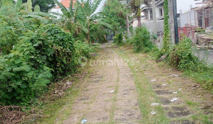 Land on Jalan pererenan gang laksamana 1