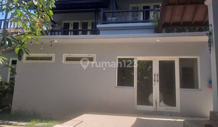 Villa di Jln Banjar Semer kerobokan 1