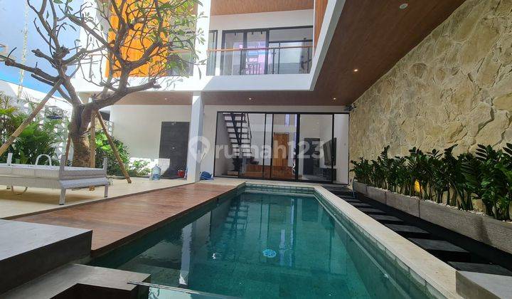 Villa di Jln Pecatu graha bukit Kuta selatan 1