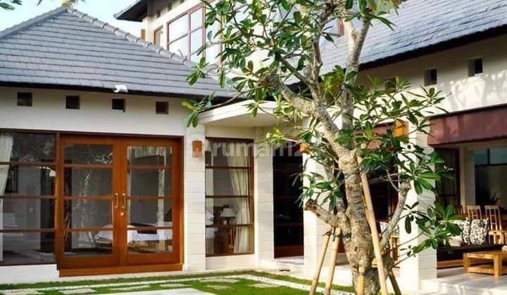 Villa di Jln cendrawasih Petitenget seminyak 2