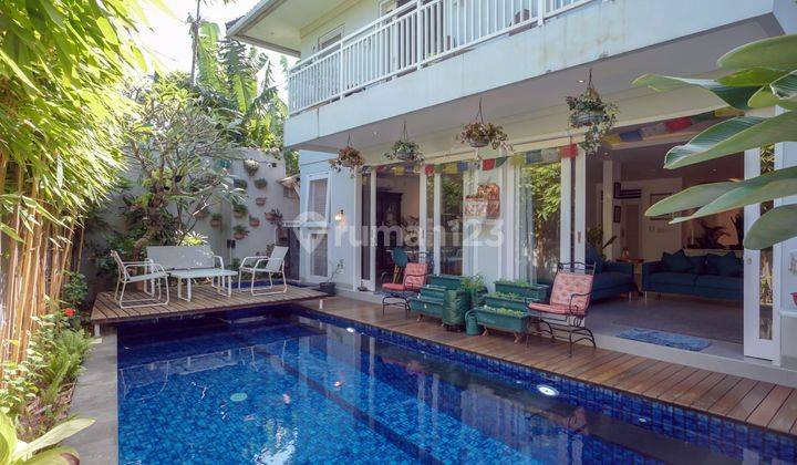 Villa di Jalan pantai Sanur  1