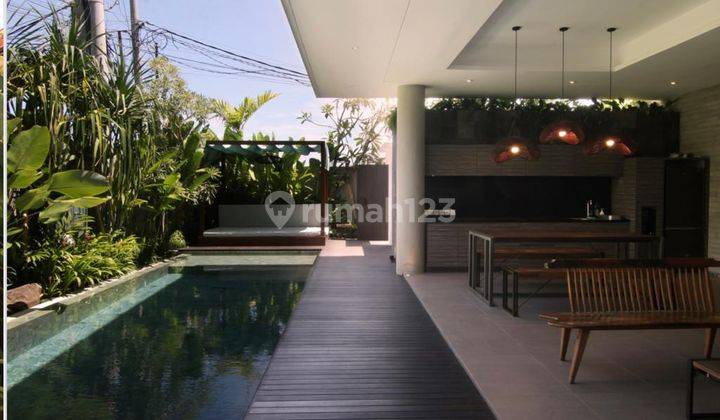 Villa di Jln Petitenget seminyak 2