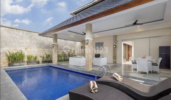 Villa for sale on Jalan Pantai Petitenget 1