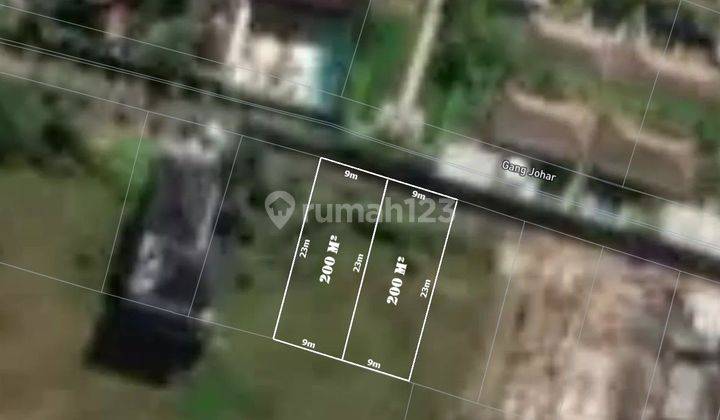 Land for sale on Jalan Tumbak Umalas 1