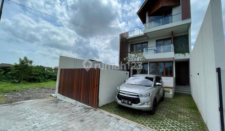 Villa Luxury Sangat Bagus Dekat Dengan Pantai Cukup Jalan Kaki Dan Banyak Restoran Di Dekat Nya  1