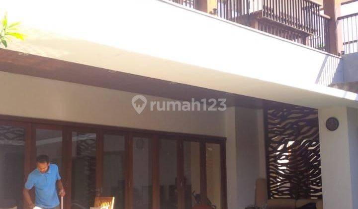 Rumah Semi Villa Bagus Dekat Ke Seminyak Dan Denpasar Lokasi Strategis Di Pinggir Jalan  2