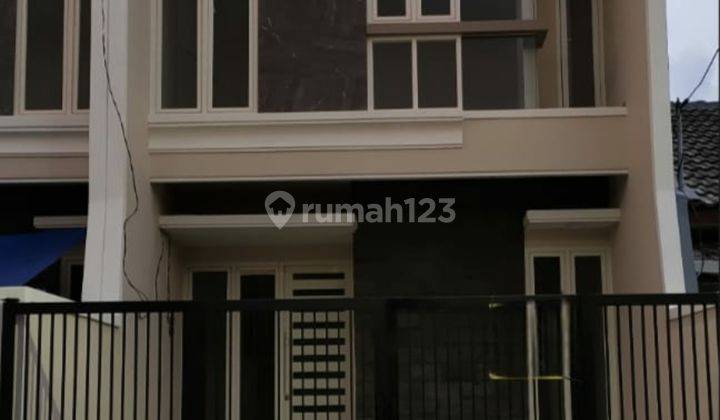 Rumah Baru 2 lantai di klampis semolo timur 1