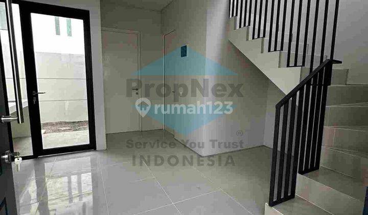 rumah 2 lantai di opra city 2