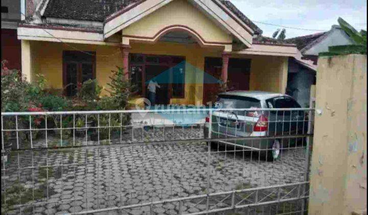 Rmh 1 lantai di pinggir jalan raya 1