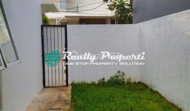 Disewakan Rumah 2 Lantai Dalam Cluster di Jatiasih 9