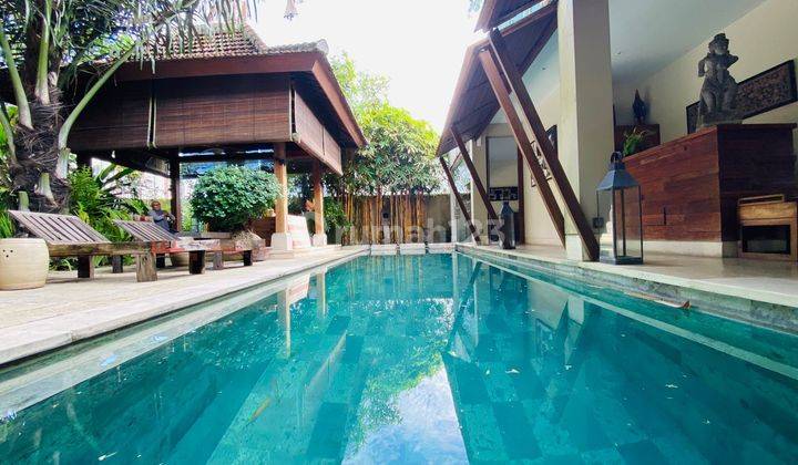 LUXURY CONVIENCE PRIVATE VILLAS BATUBELIG 1