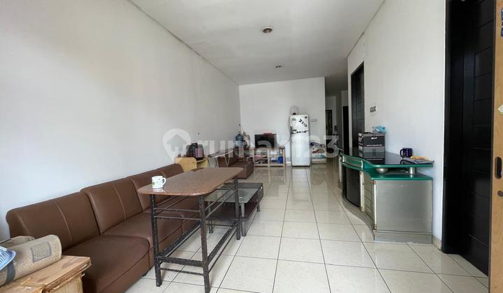 DIJUAL RUMAH 3 LANTAI DI TAMAN RATU JAKBAR