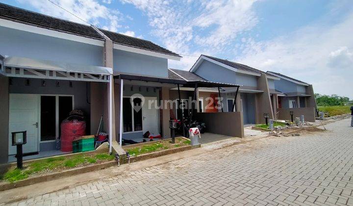 Rumah 2 Lantai Harga 370 Juta Dijual Murah di Pengging Teras 3