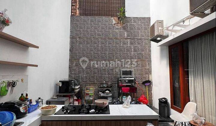 Rumah 2 Lantai Utara Full Furnish Renovasi Di Pik 1 2