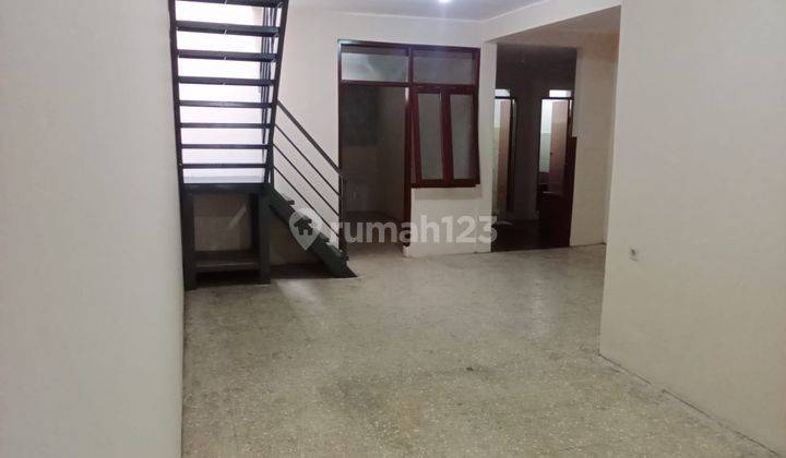 Di Sewakan Unit Rumah Depan Nya Toko Bentuk Belakang Nge Gentong 1
