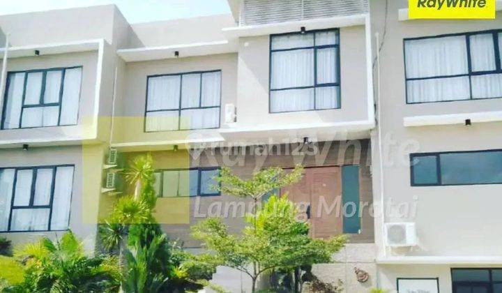 Dijual Rumah 3 Lantai di Langkapura 1