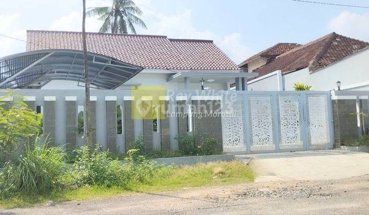 Disewakan rumah besar 1