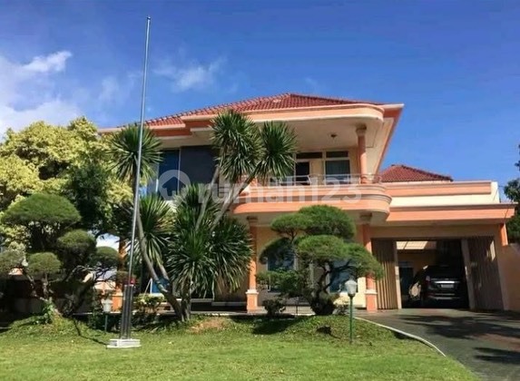 dijual rumah mewah memiliki kolam renang di teluk betung selatan 2