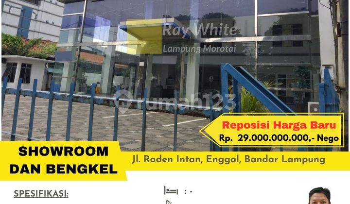 For Sale: Showroom on Main Road, Central Tanjung Karang.