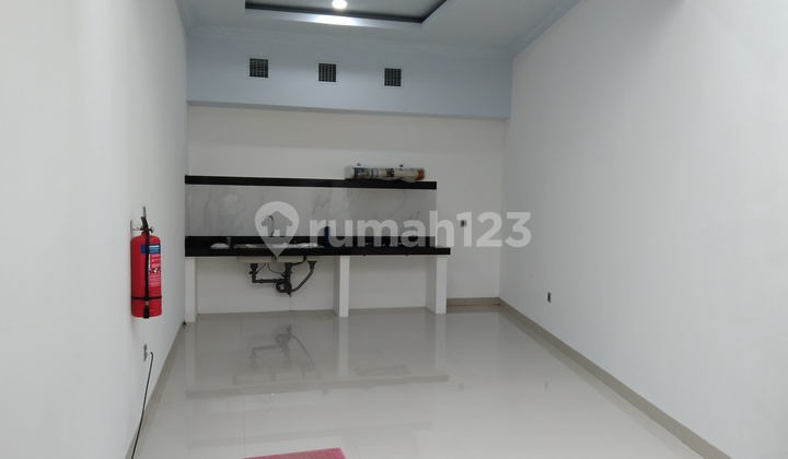 dijual Rumah ukuran tanah Luas di kota sepang cocok buat kosan 2