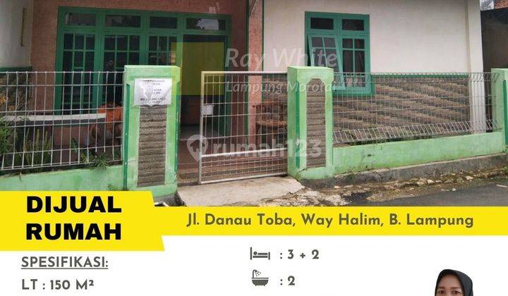 Rumah 1,5 Lantai Danau Toba Dijual Cepat 1