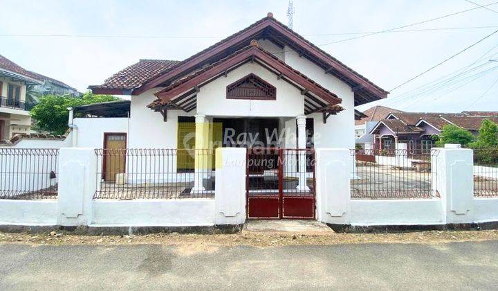 Rumah posisi Hook Gading Rejo Pringsewu dijual cepat 2