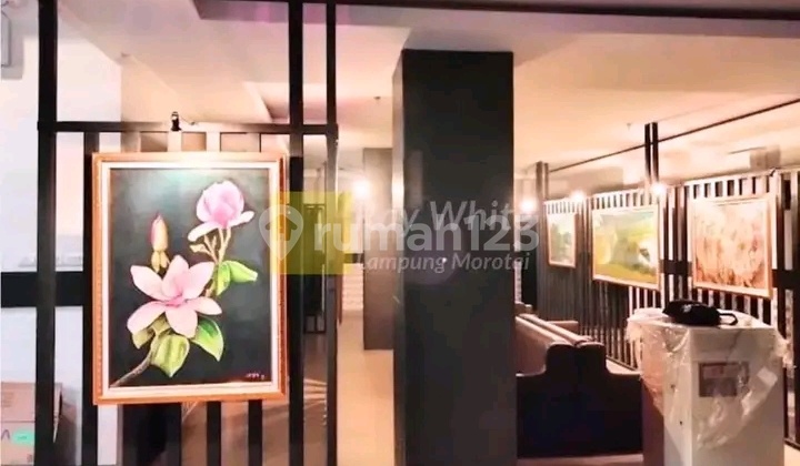 42-room hotel for sale