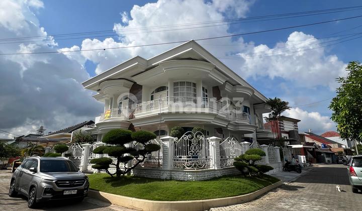 Dijual Rumah Mewah di Komplek Villa Citra, Bandar Lampung